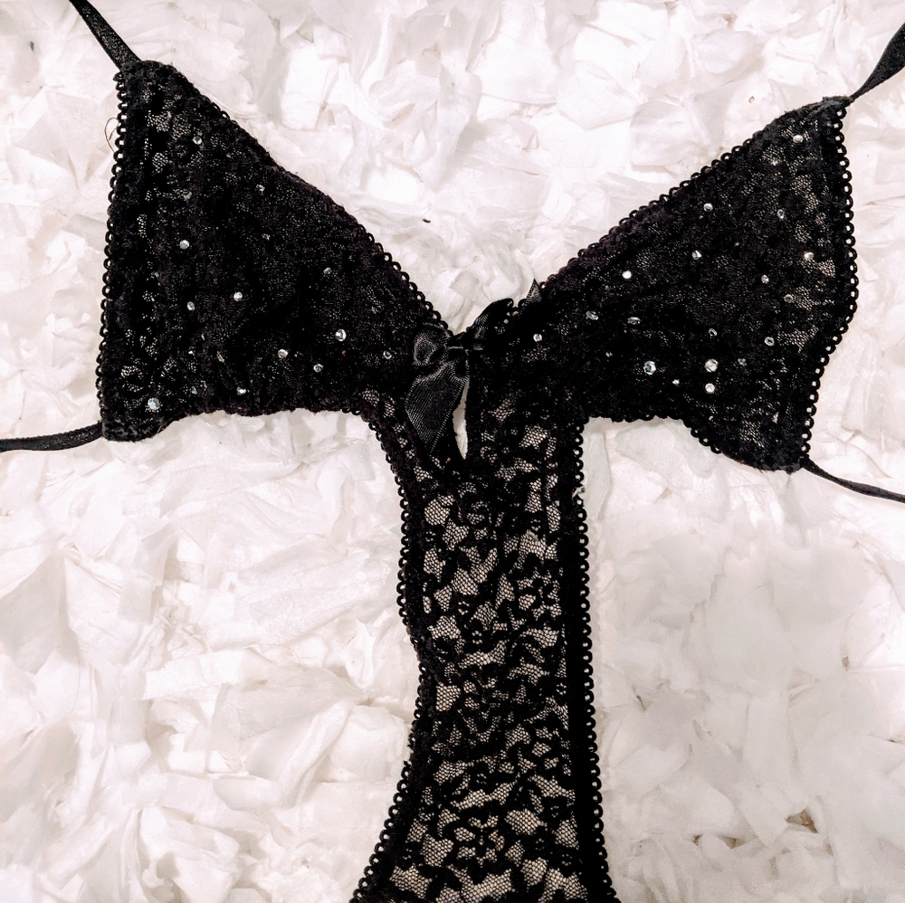 Victoria's Secret Lace Lingerie - Picture 3 of 5